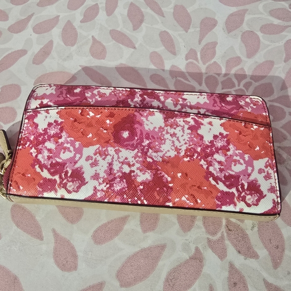 Coach Pink and Red Floral Women's Peyton Wallet - Picture 4 of 6